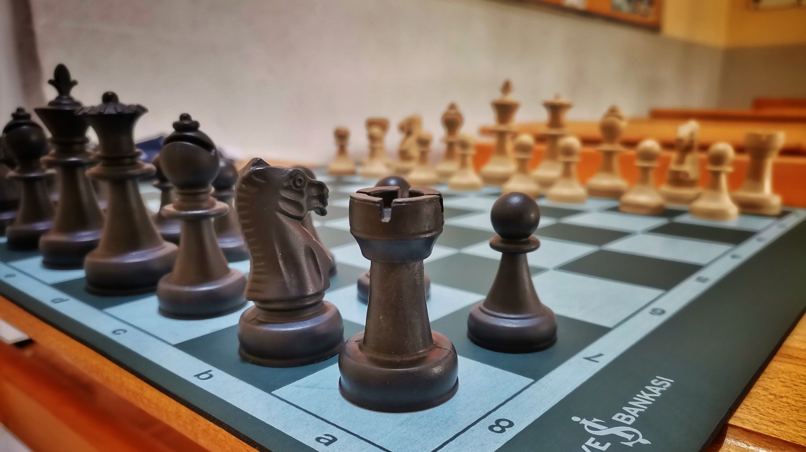 Cumhuriyet Ortaokulu Satranç Turnuvası Başladı